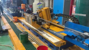 Máquina de fabricação de tubos de aço da China, Máquina de fabricação de tubos de aço, Máquina de fabricação de tubos, Máquina de soldagem de tubos, Máquina de conformação de rolos de tubos, Máquina de conformação de rolos a frio de tubos de aço, Máquina de conformação de rolos de tubos de aço, Máquina de conformação de rolos de tubos soldados, Linha de laminação de tubos e Linha de laminação de tubos
